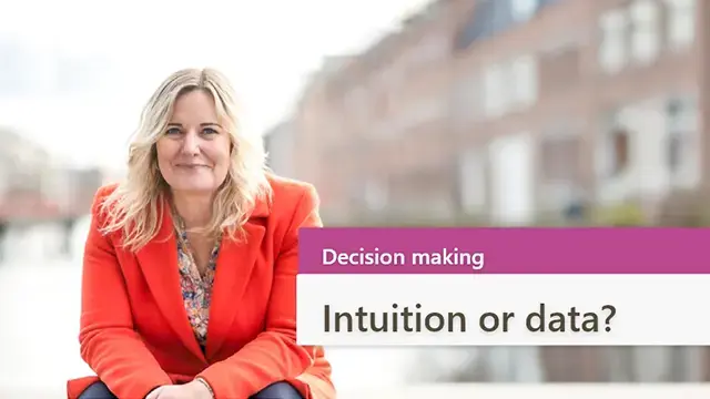Hvordan bruger du intuition og data til at træffe beslutninger